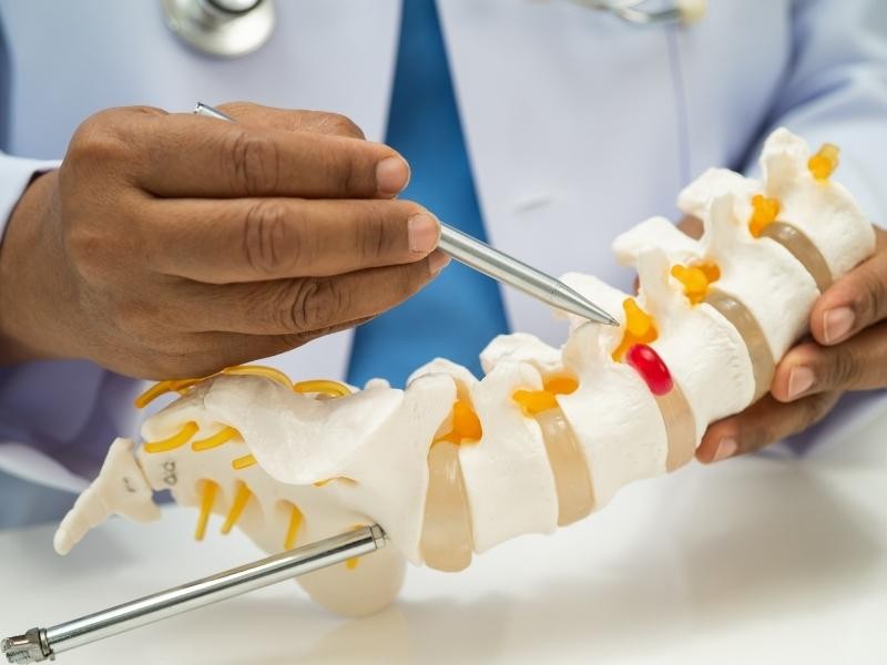 Denervação percutânea das facetas articulares